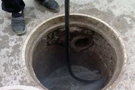 河道淤泥清理工具√宜宾高复兴怎么清洗地暖管道|清理化粪池√