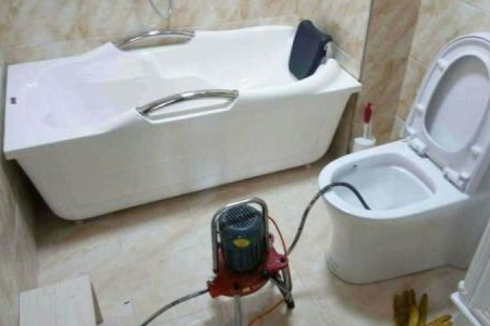 雷州火炬农场厕所堵上,地暖管的清洗